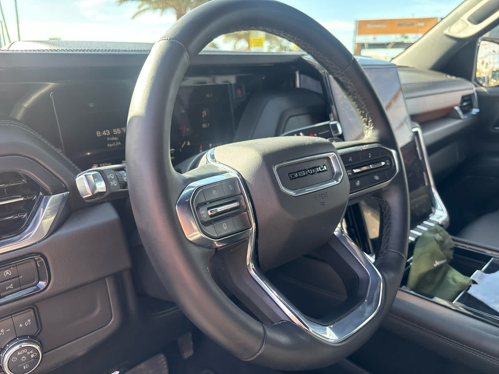 Thumbnail: 2025 GMC Yukon - 9