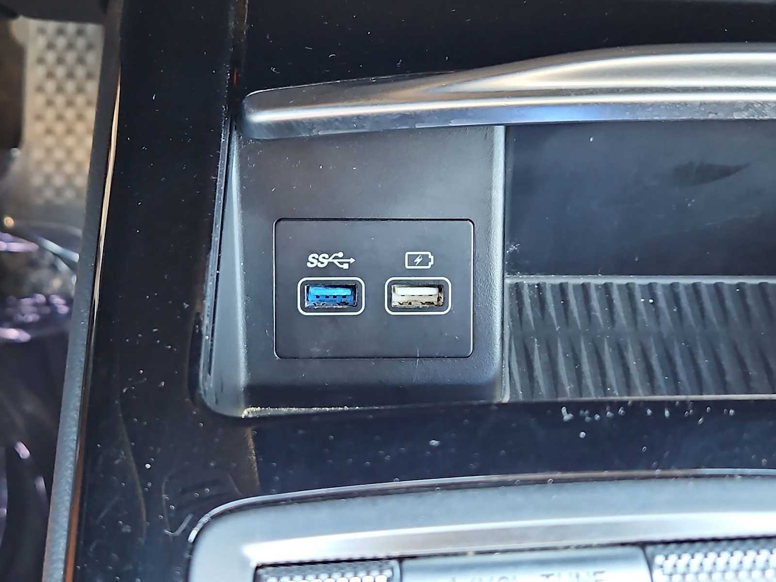 Thumbnail: 2023 Genesis G80 - 29