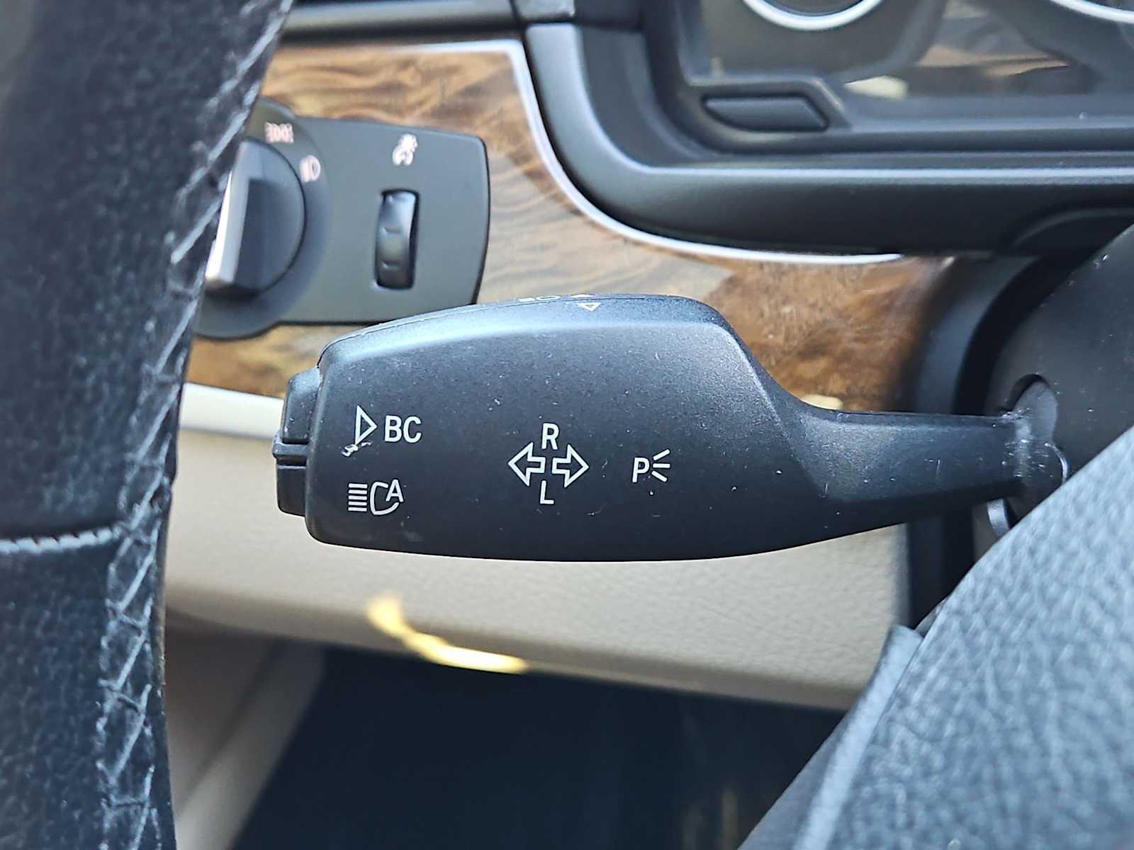 Thumbnail: 2013 BMW 5 Series - 28