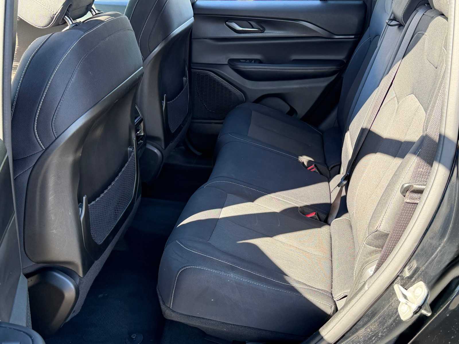 Thumbnail: 2024 Jeep Grand Cherokee - 23