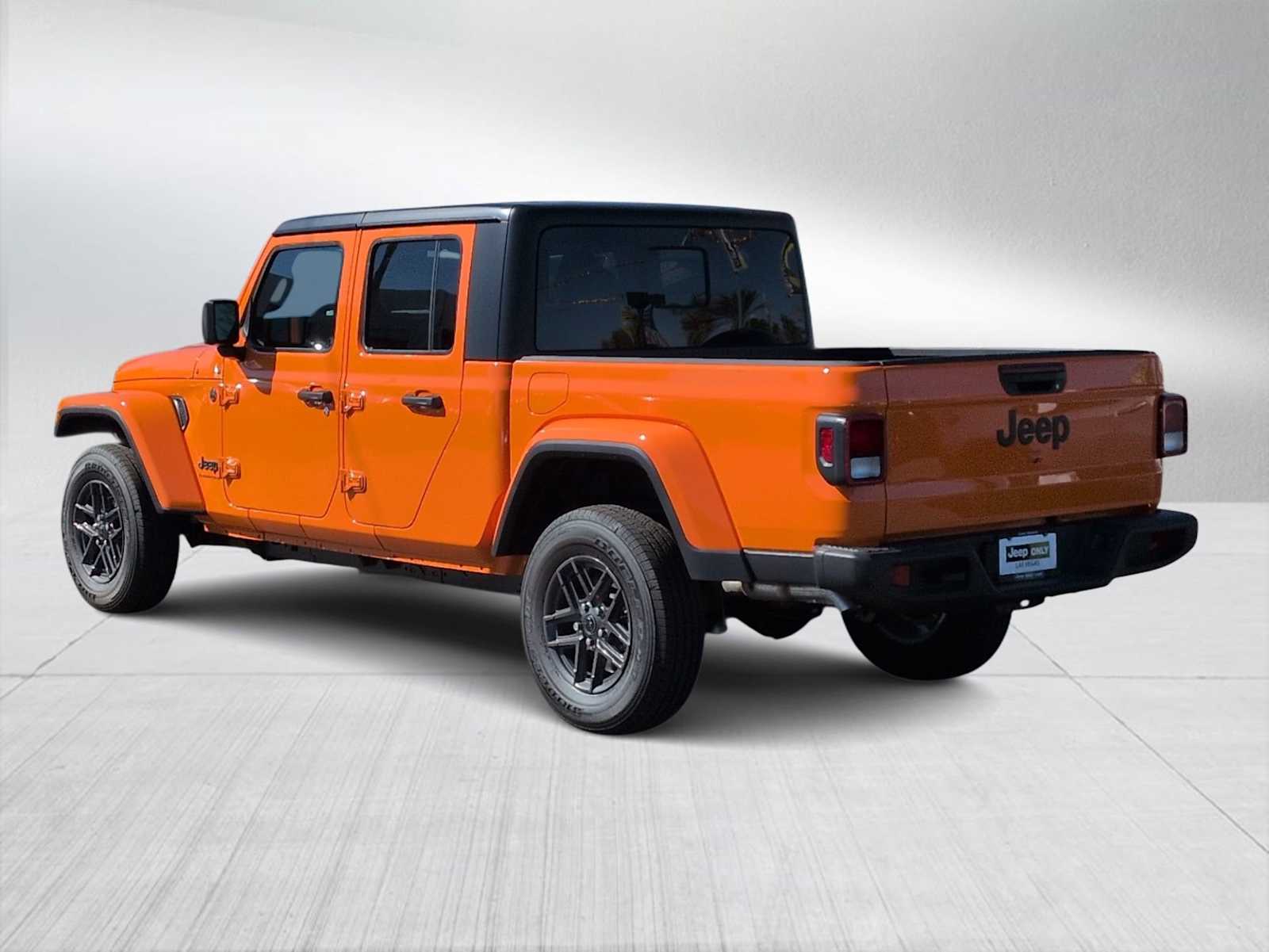 Thumbnail: 2025 Jeep Gladiator - 6