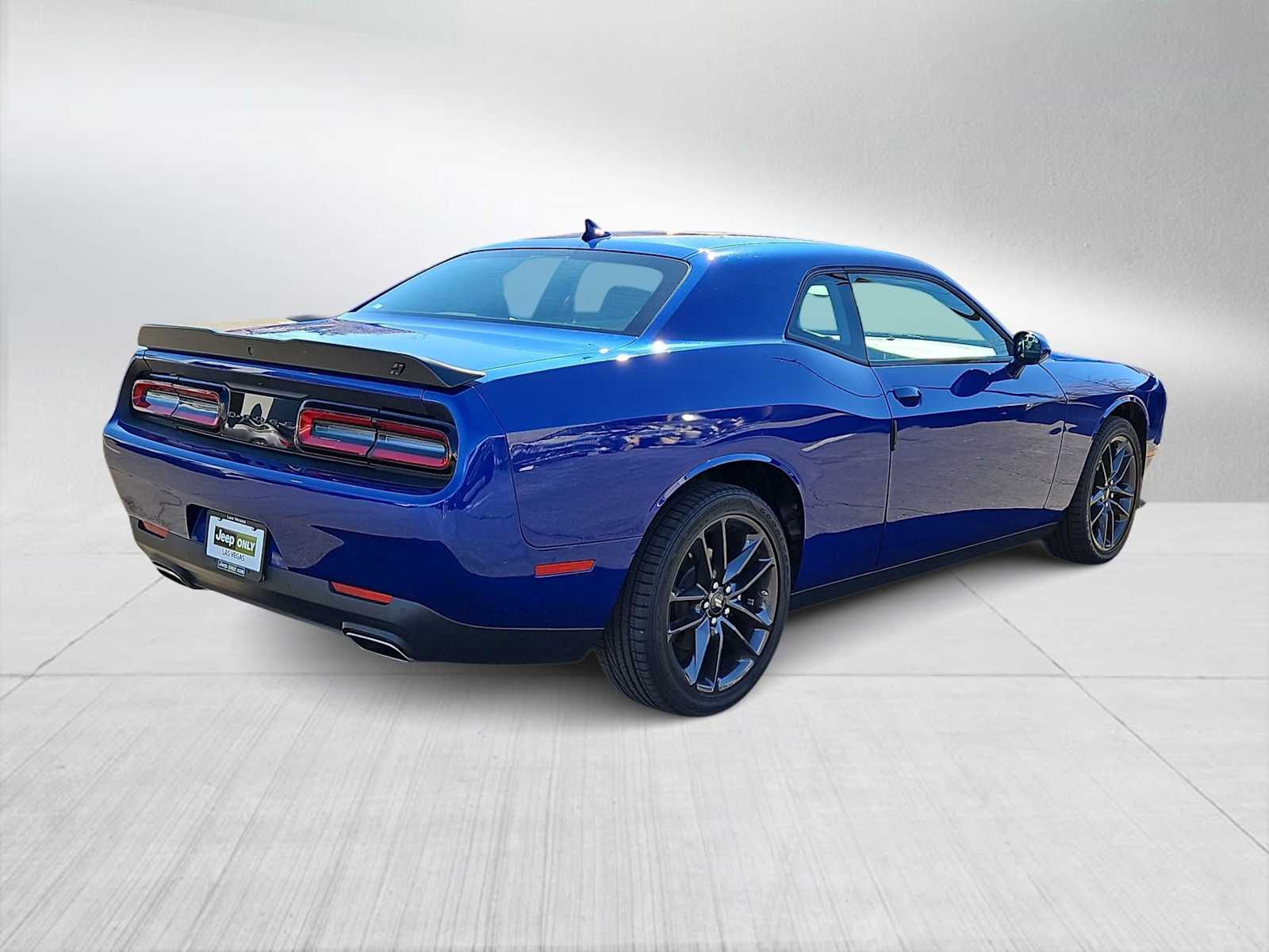 Thumbnail: 2021 Dodge Challenger - 8