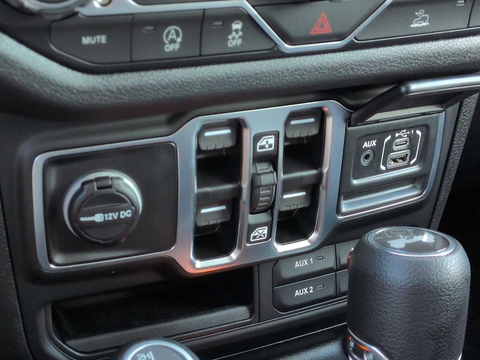 Thumbnail: 2026 Jeep Wrangler - 30