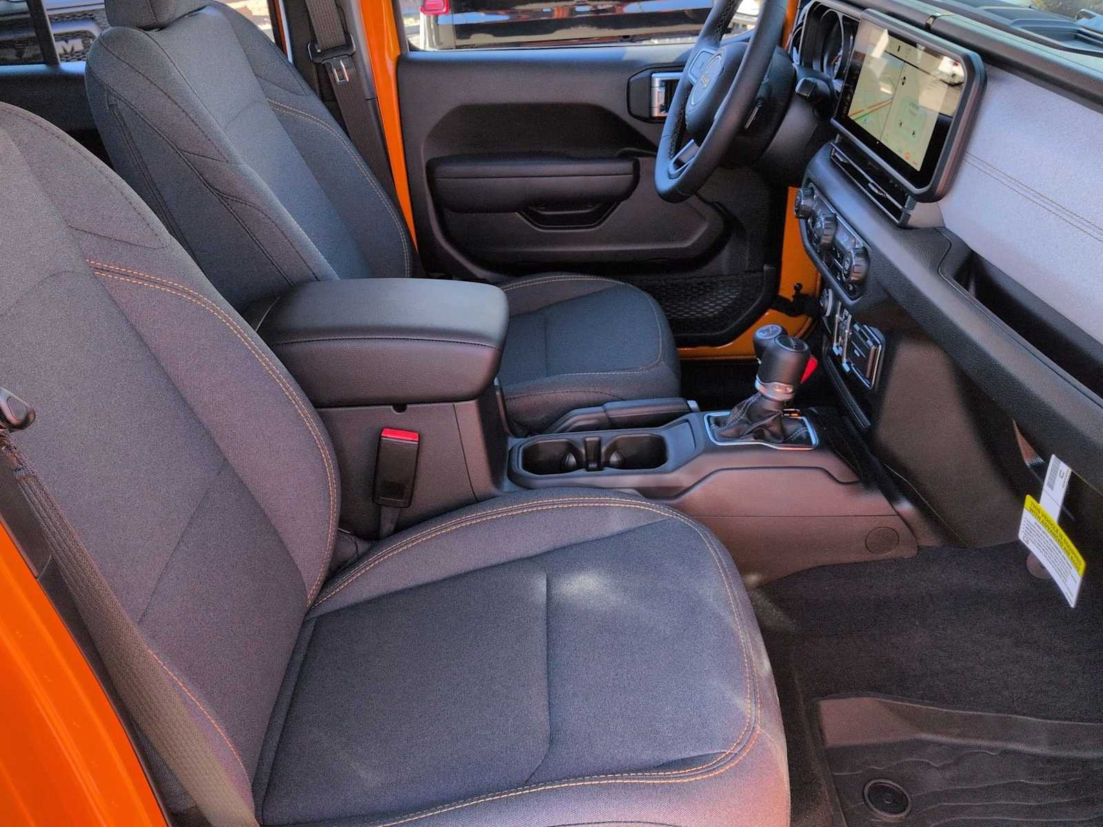 Thumbnail: 2025 Jeep Gladiator - 22