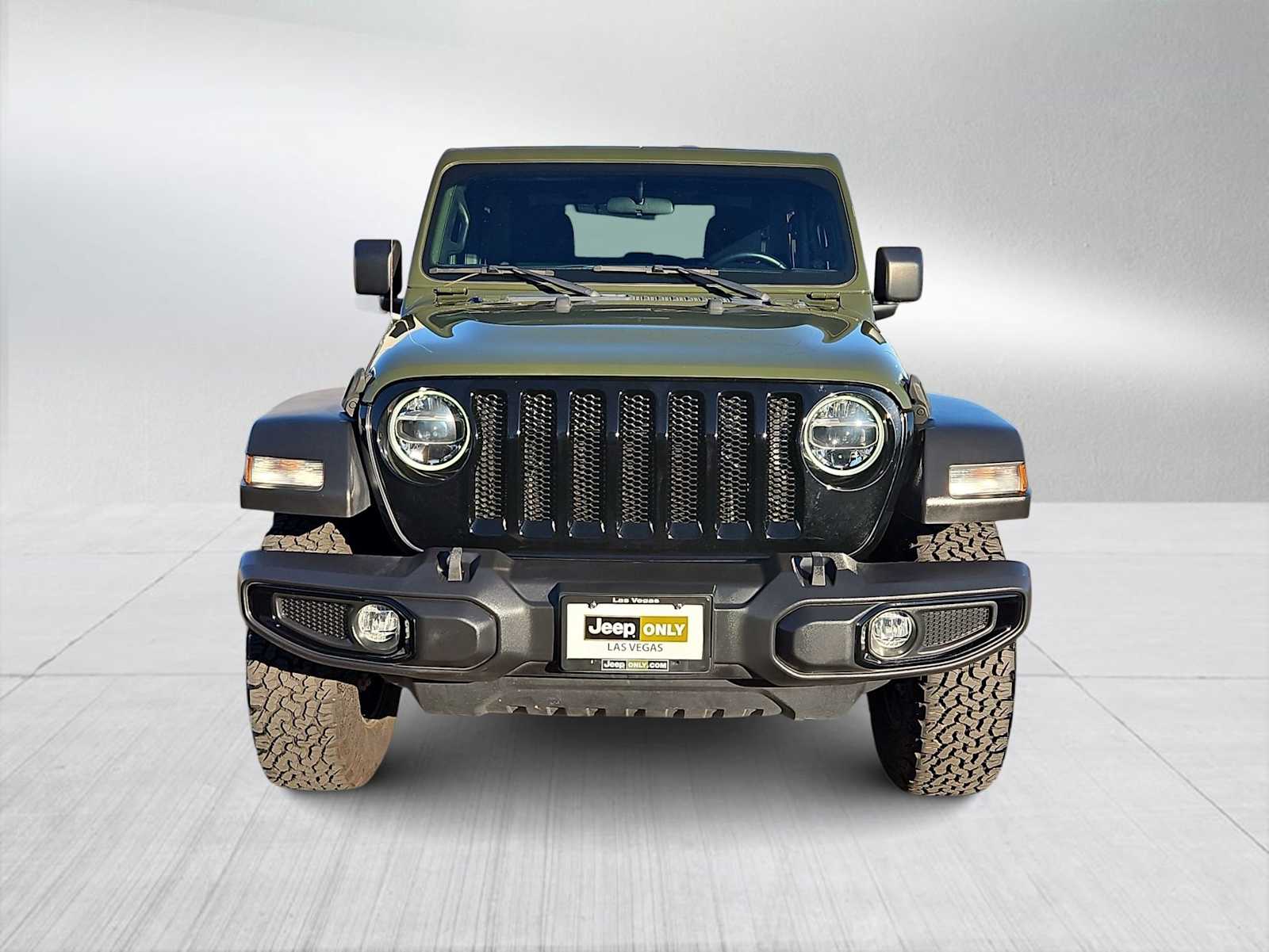 2022 Jeep Wrangler Willys photo 3