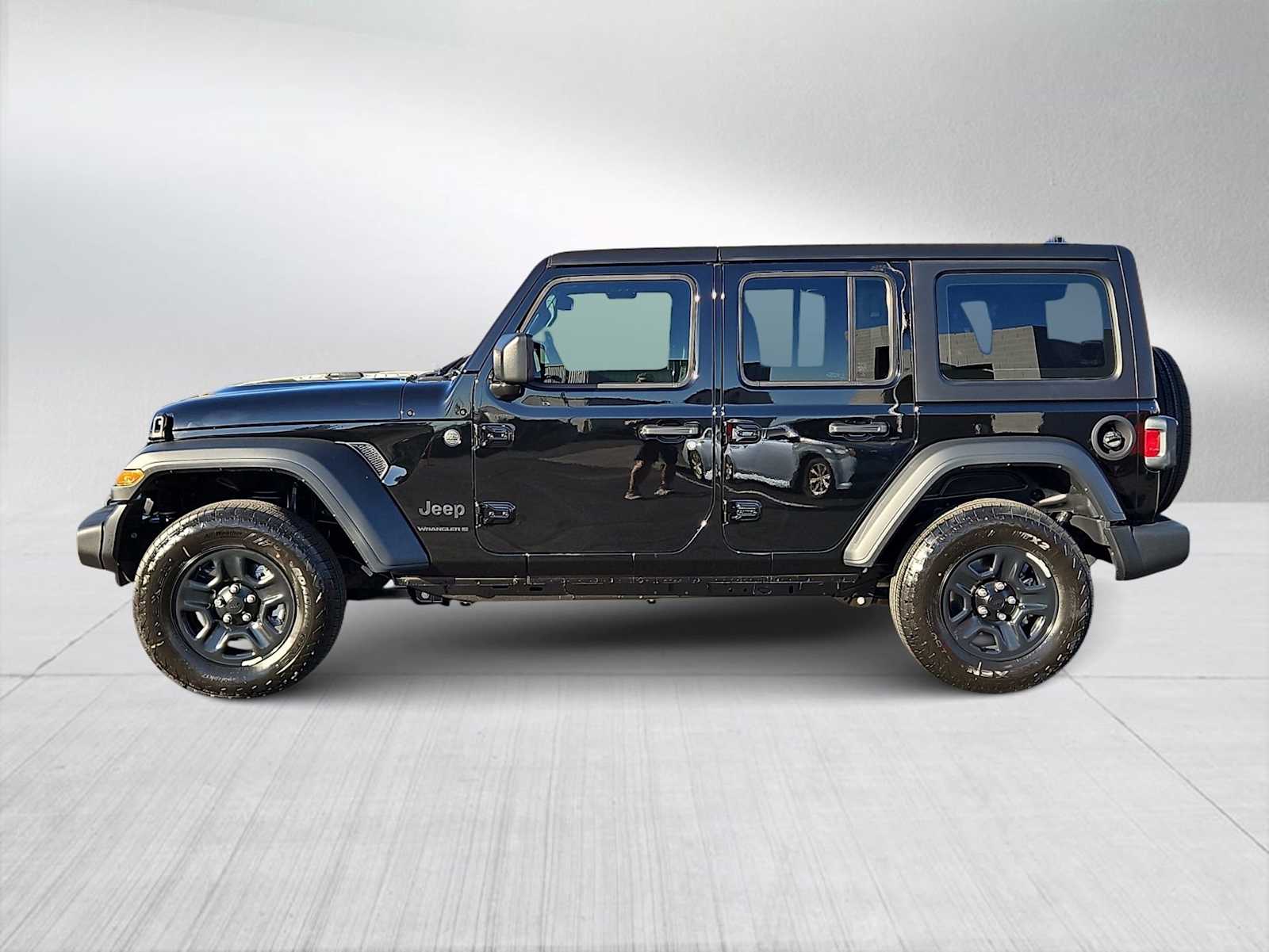 Thumbnail: 2026 Jeep Wrangler - 5