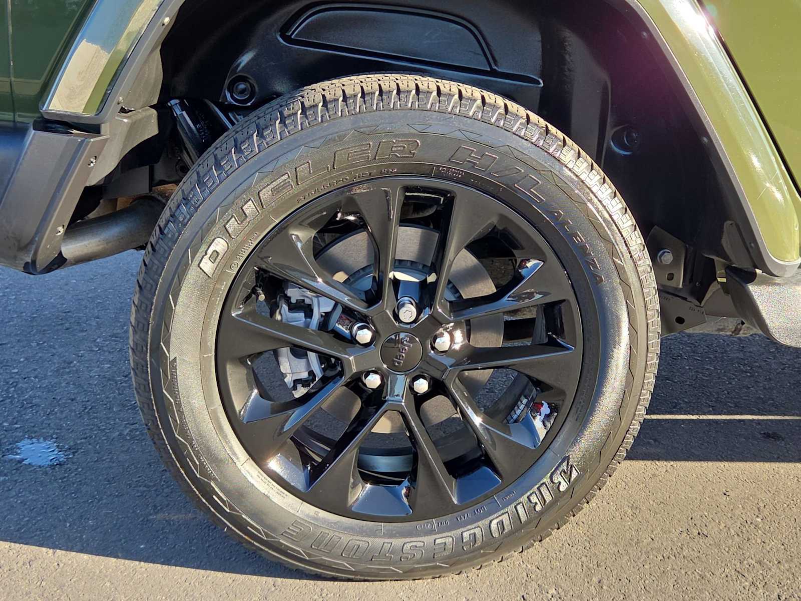 Thumbnail: 2021 Jeep Wrangler - 15