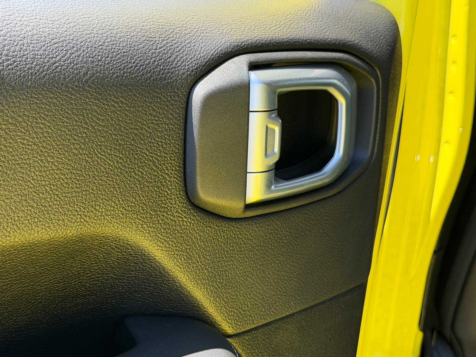 Thumbnail: 2023 Jeep Wrangler - 19