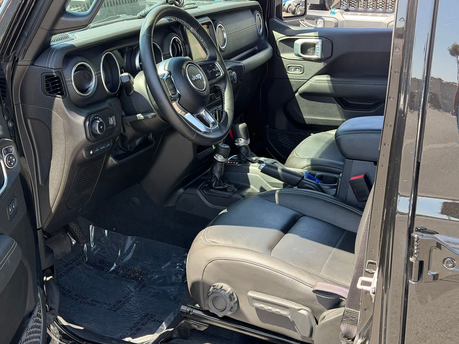 Thumbnail: 2023 Jeep Wrangler - 9