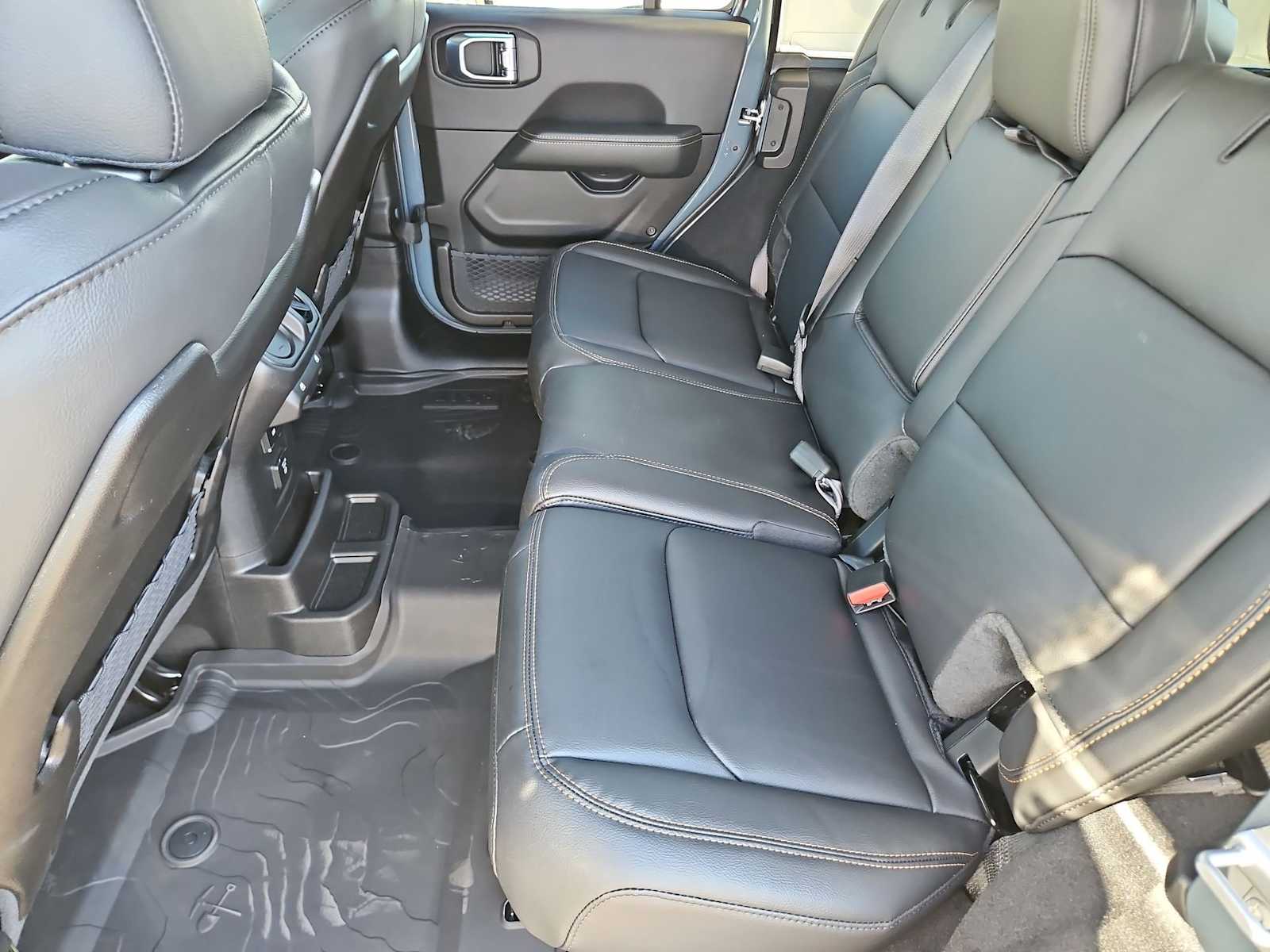 Thumbnail: 2026 Jeep Wrangler - 18