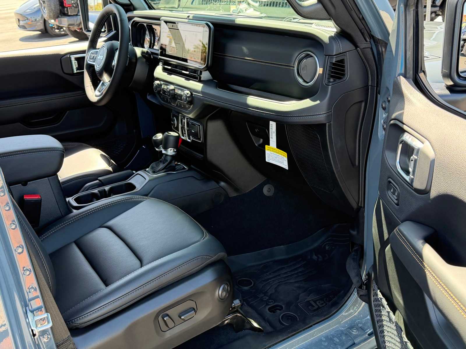 Thumbnail: 2026 Jeep Wrangler - 25