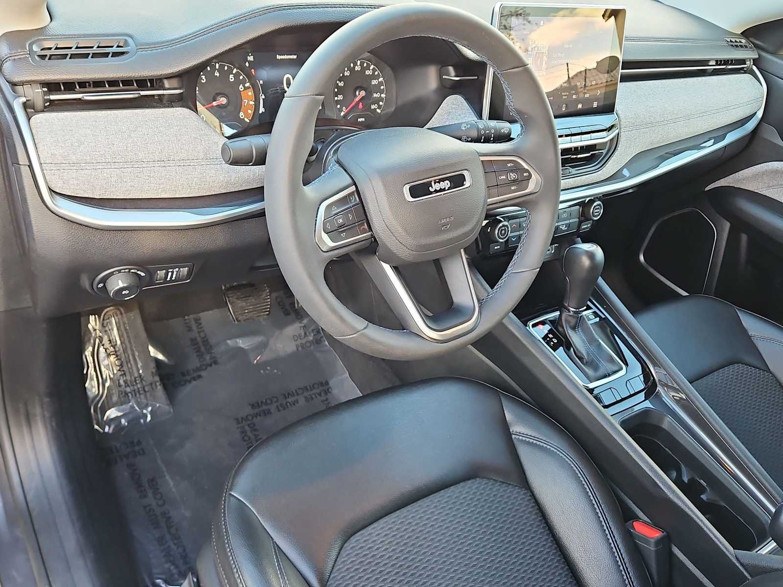 Thumbnail: 2022 Jeep Compass - 10