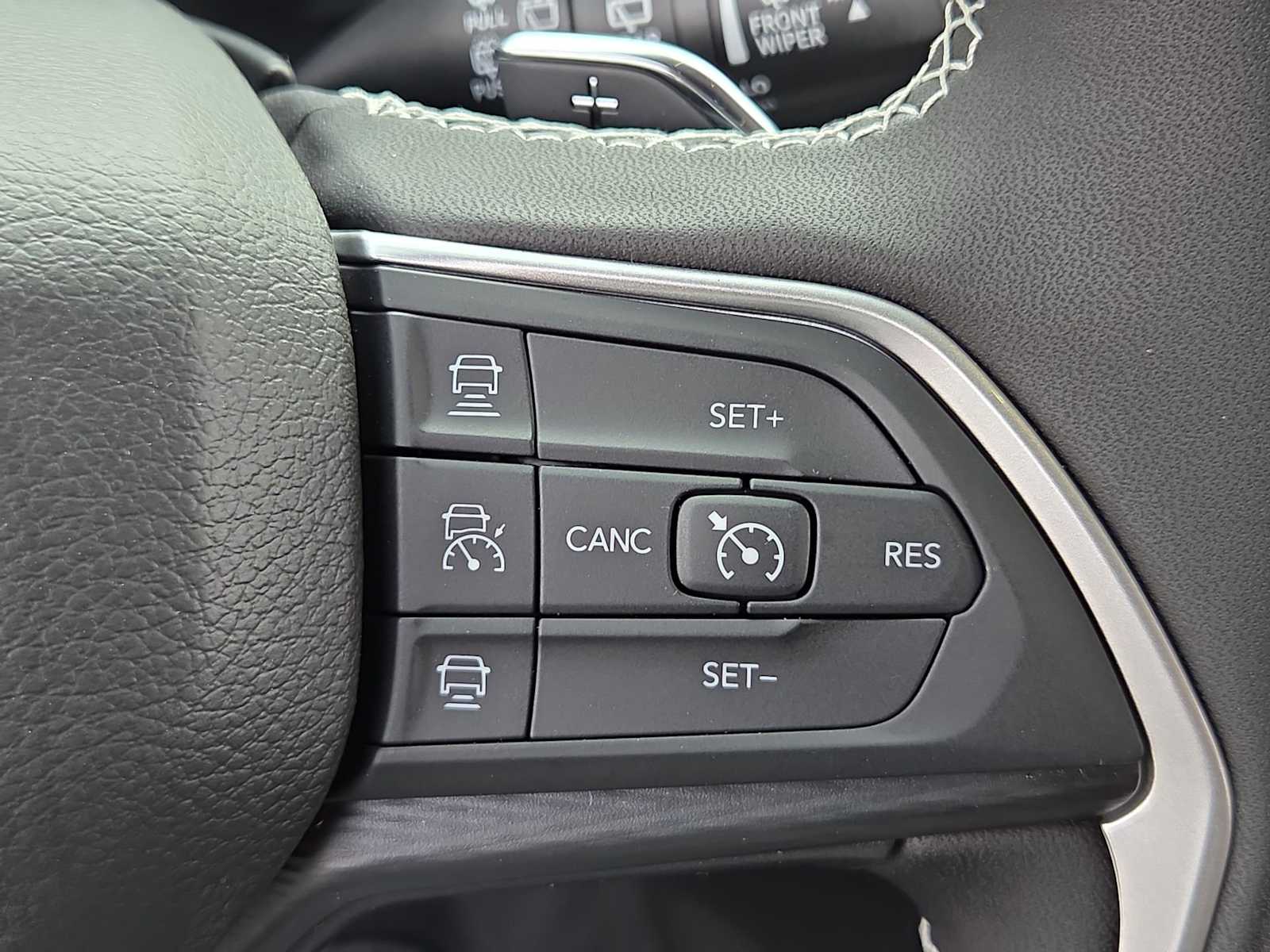 Thumbnail: 2025 Jeep Grand Cherokee - 25