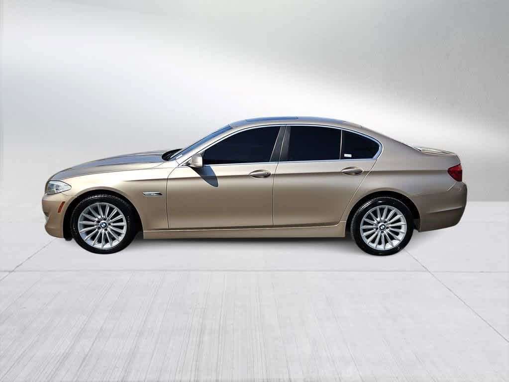 Thumbnail: 2013 BMW 5 Series - 5