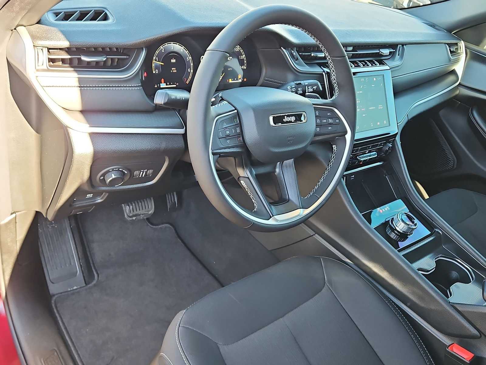 Thumbnail: 2026 Jeep Grand Cherokee - 10