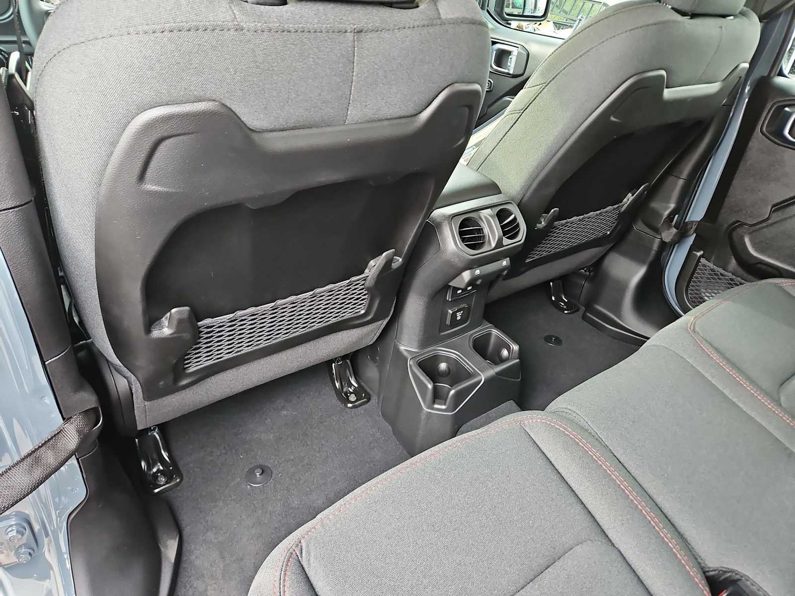 Thumbnail: 2026 Jeep Gladiator - 17