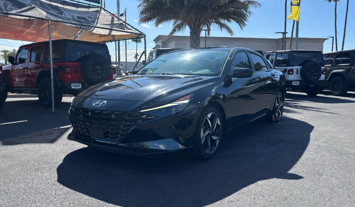 2023 Hyundai Elantra 2.0 Limited IVT SULEV's photo
