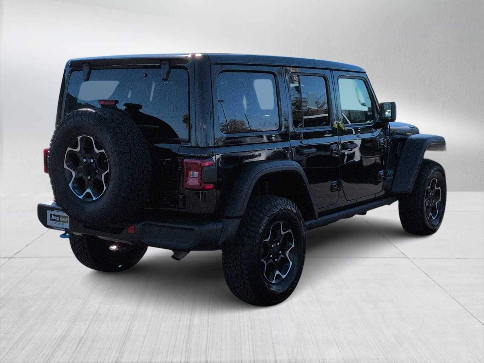 Thumbnail: 2021 Jeep Wrangler - 16