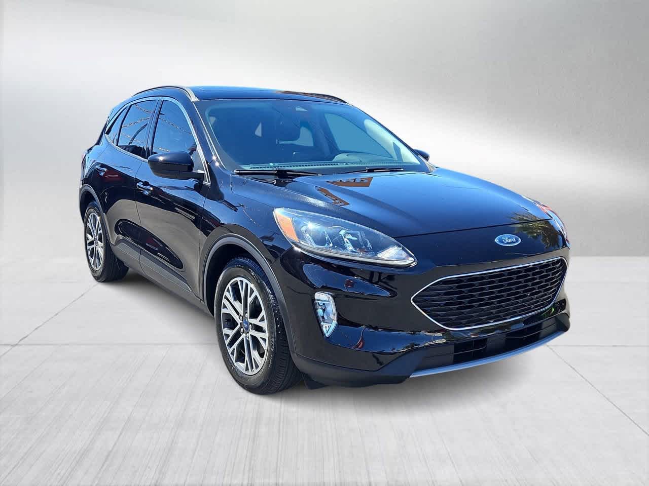 Thumbnail: 2020 Ford Escape - 2