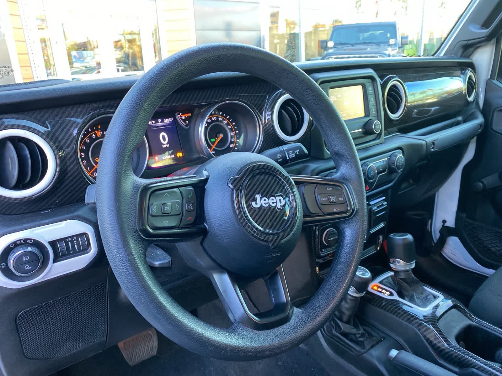Thumbnail: 2020 Jeep Gladiator - 14
