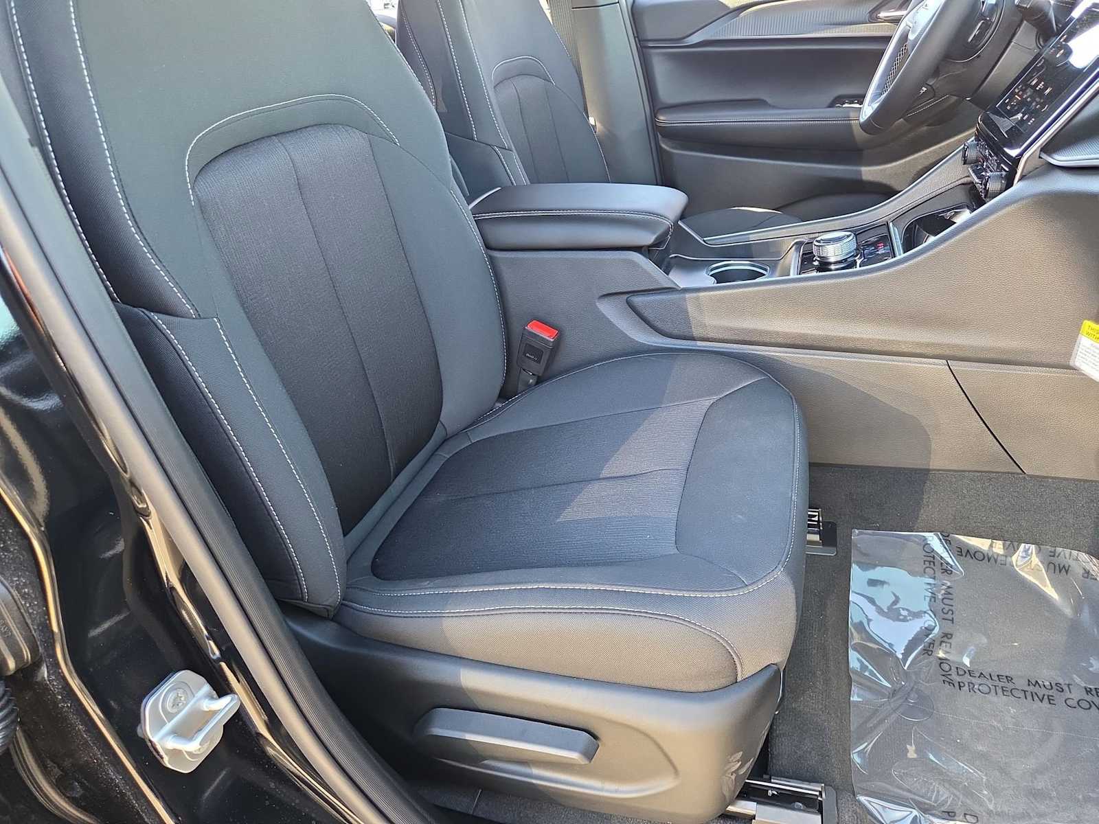 Thumbnail: 2025 Jeep Grand Cherokee - 21