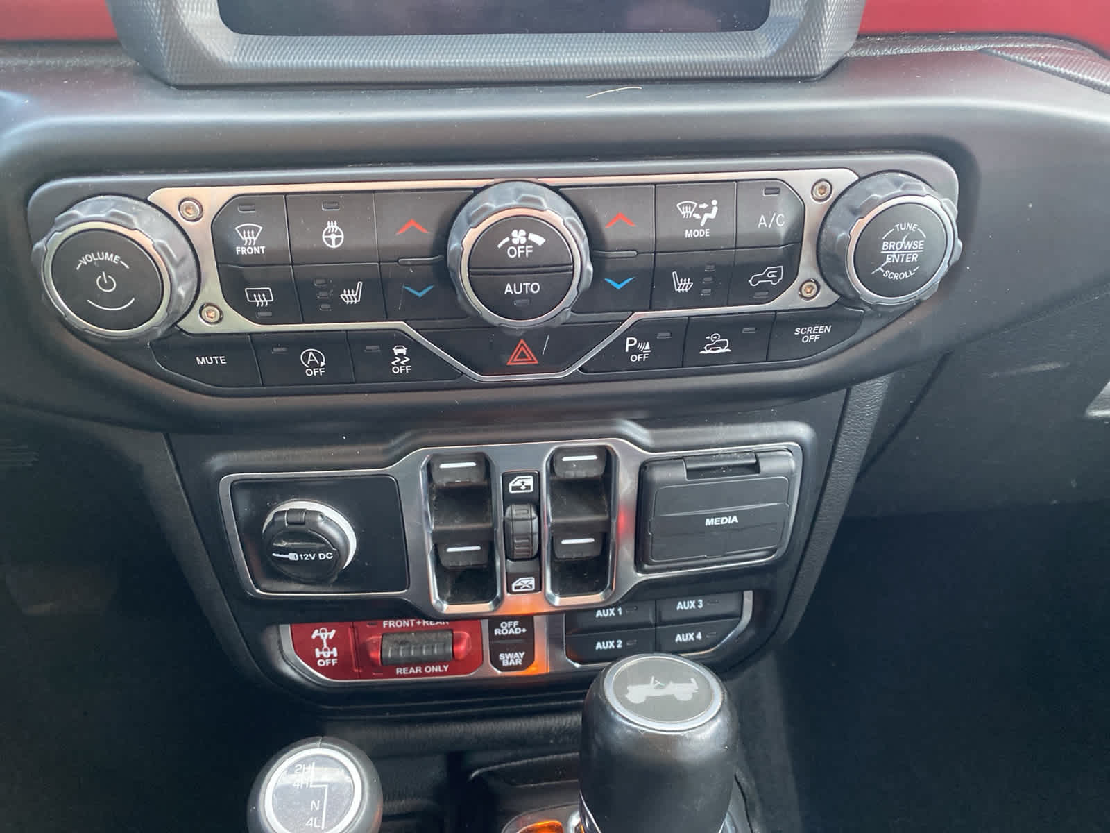 Thumbnail: 2021 Jeep Wrangler - 11