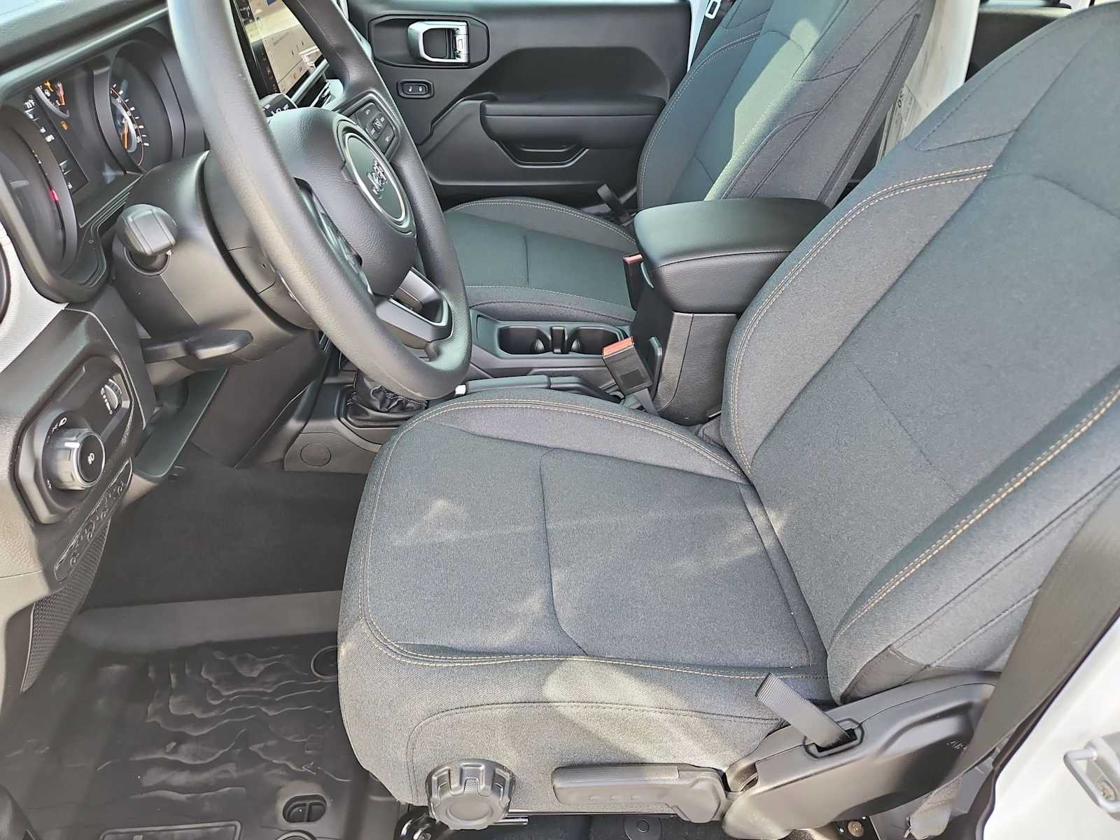 Thumbnail: 2026 Jeep Wrangler - 16