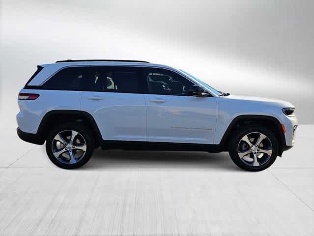 Thumbnail: 2026 Jeep Grand Cherokee - 9