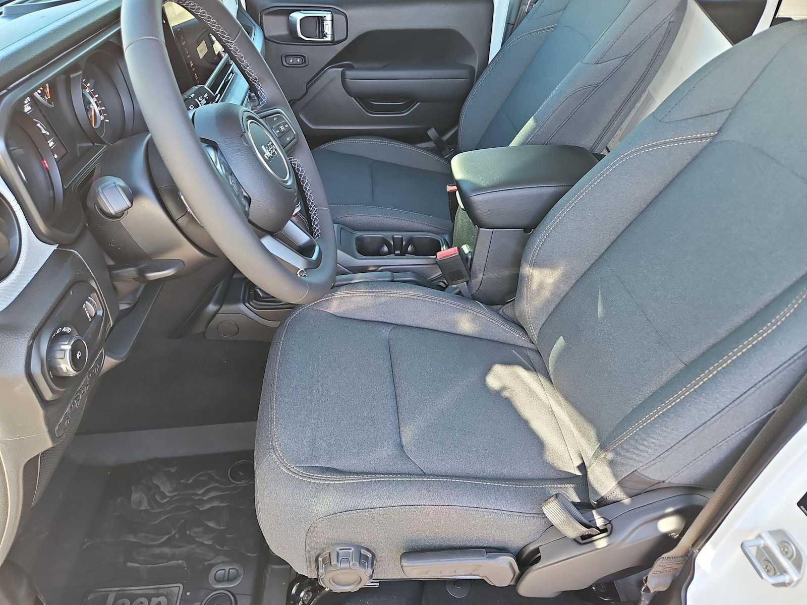 Thumbnail: 2026 Jeep Wrangler - 16