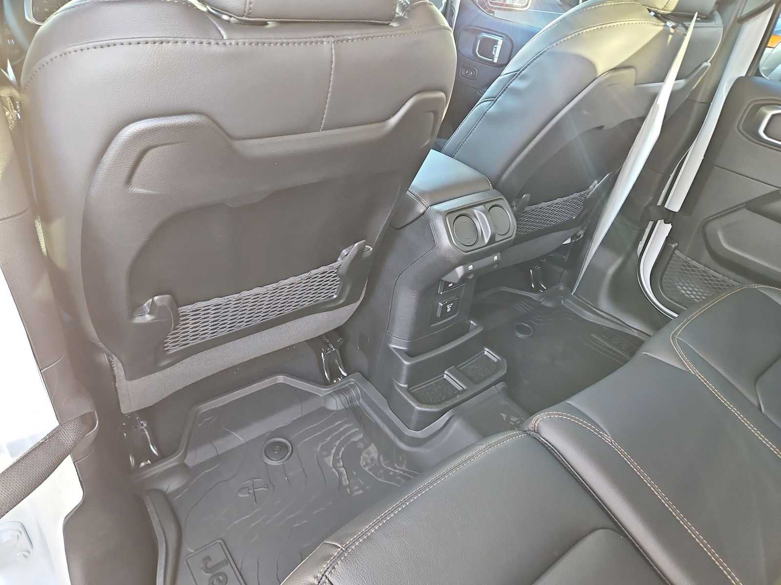 Thumbnail: 2026 Jeep Wrangler - 18