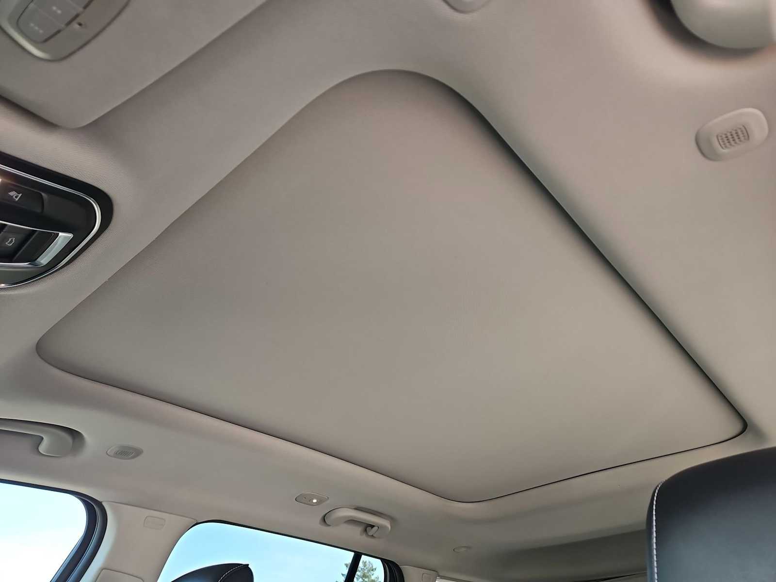 Thumbnail: 2022 Jeep Grand Cherokee - 20