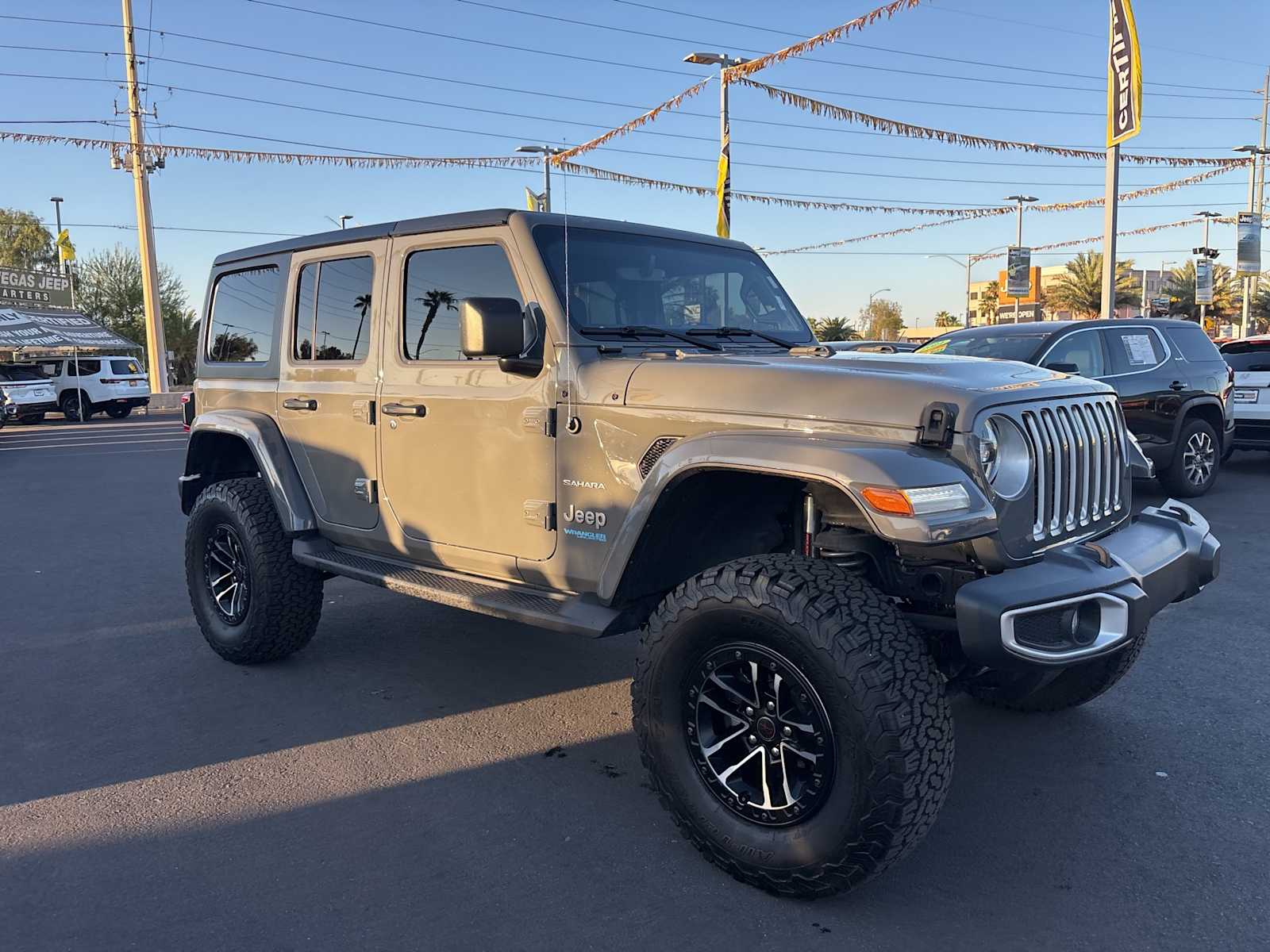 Thumbnail: 2021 Jeep Wrangler - 3