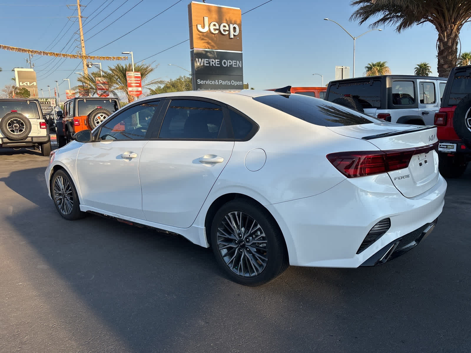 Thumbnail: 2022 Kia Forte - 7