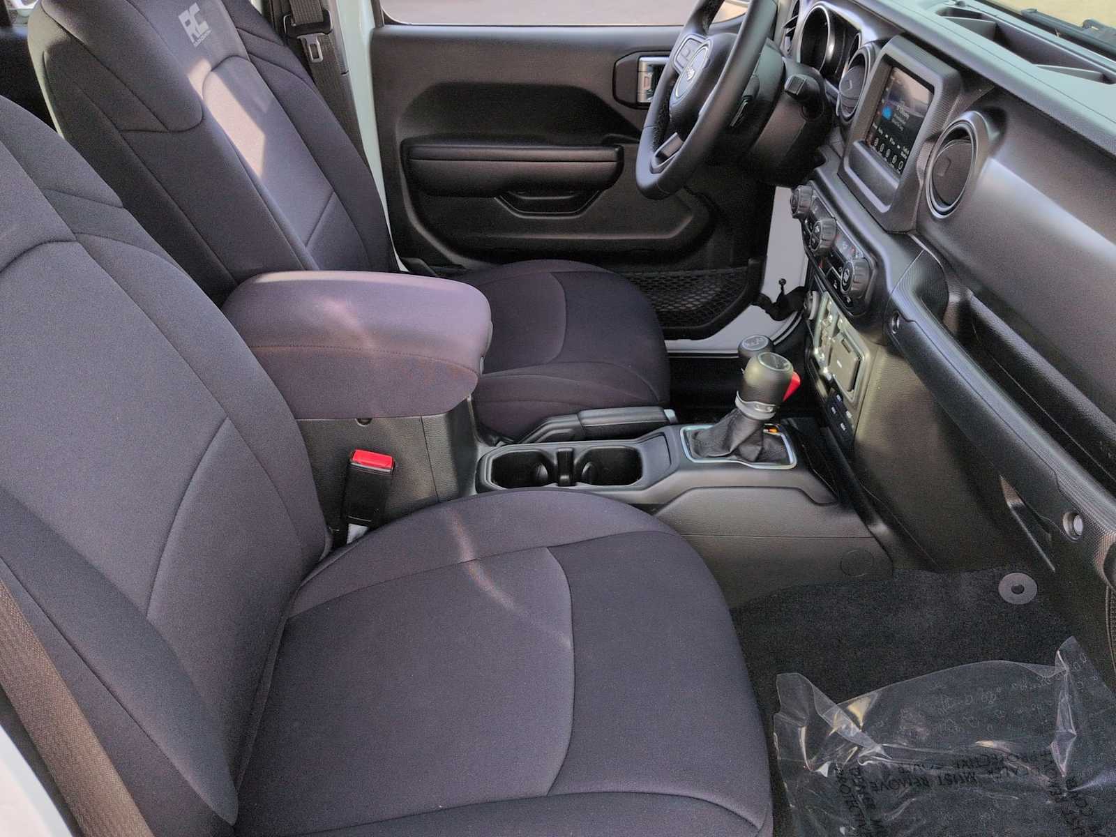 Thumbnail: 2021 Jeep Gladiator - 22