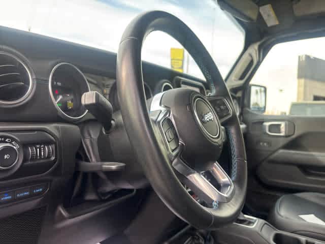 Thumbnail: 2022 Jeep Wrangler - 17