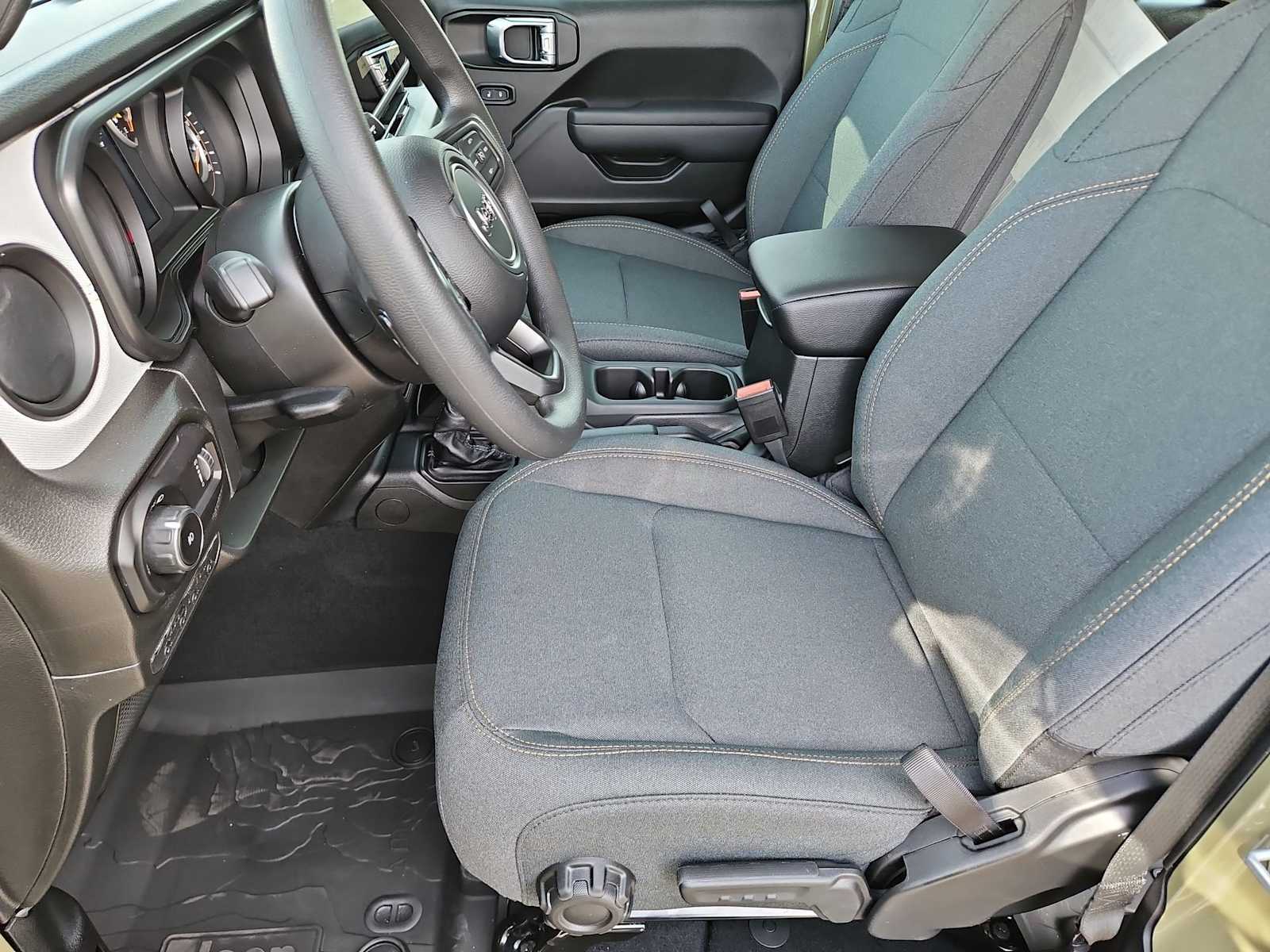 Thumbnail: 2026 Jeep Wrangler - 16