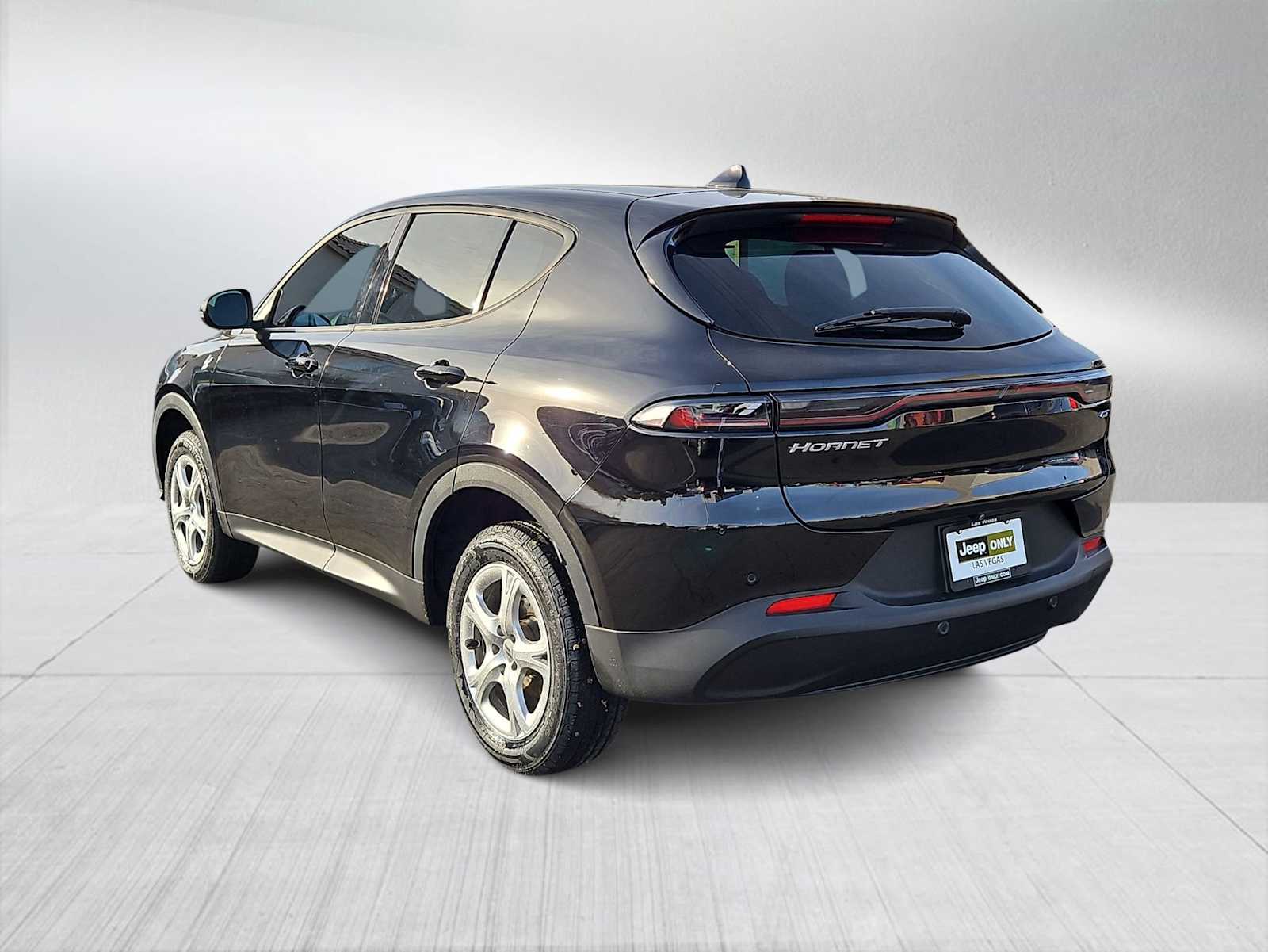 Thumbnail: 2023 Dodge Hornet - 6