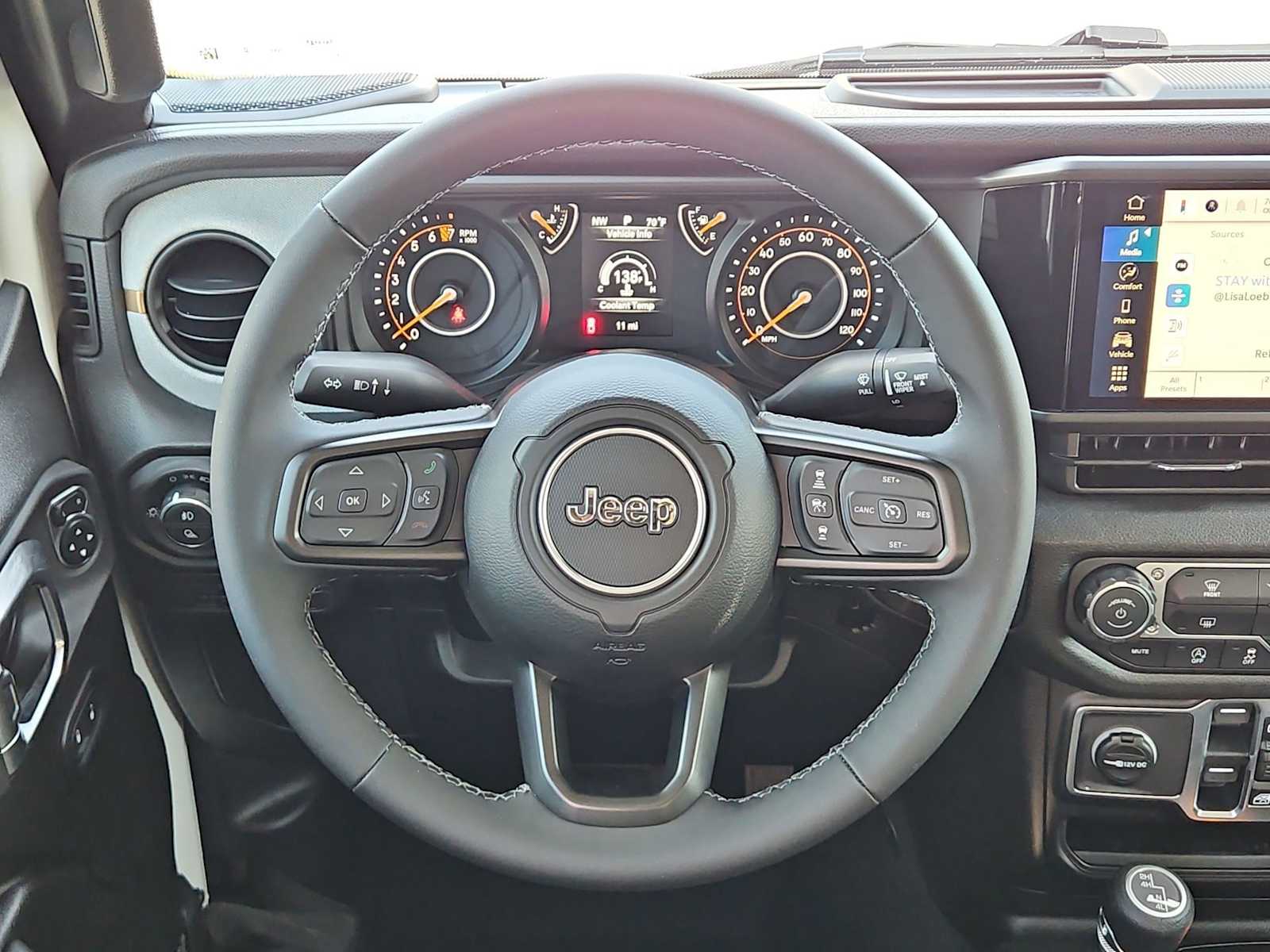 Thumbnail: 2026 Jeep Gladiator - 21