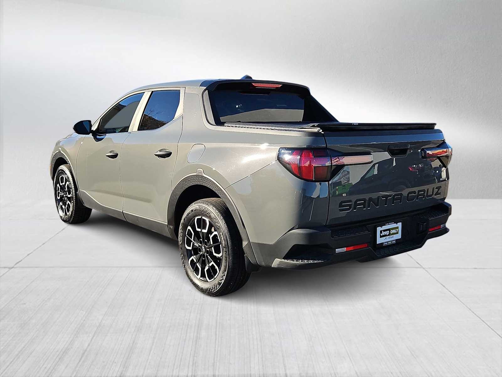 Thumbnail: 2023 Hyundai Santa Cruz - 6