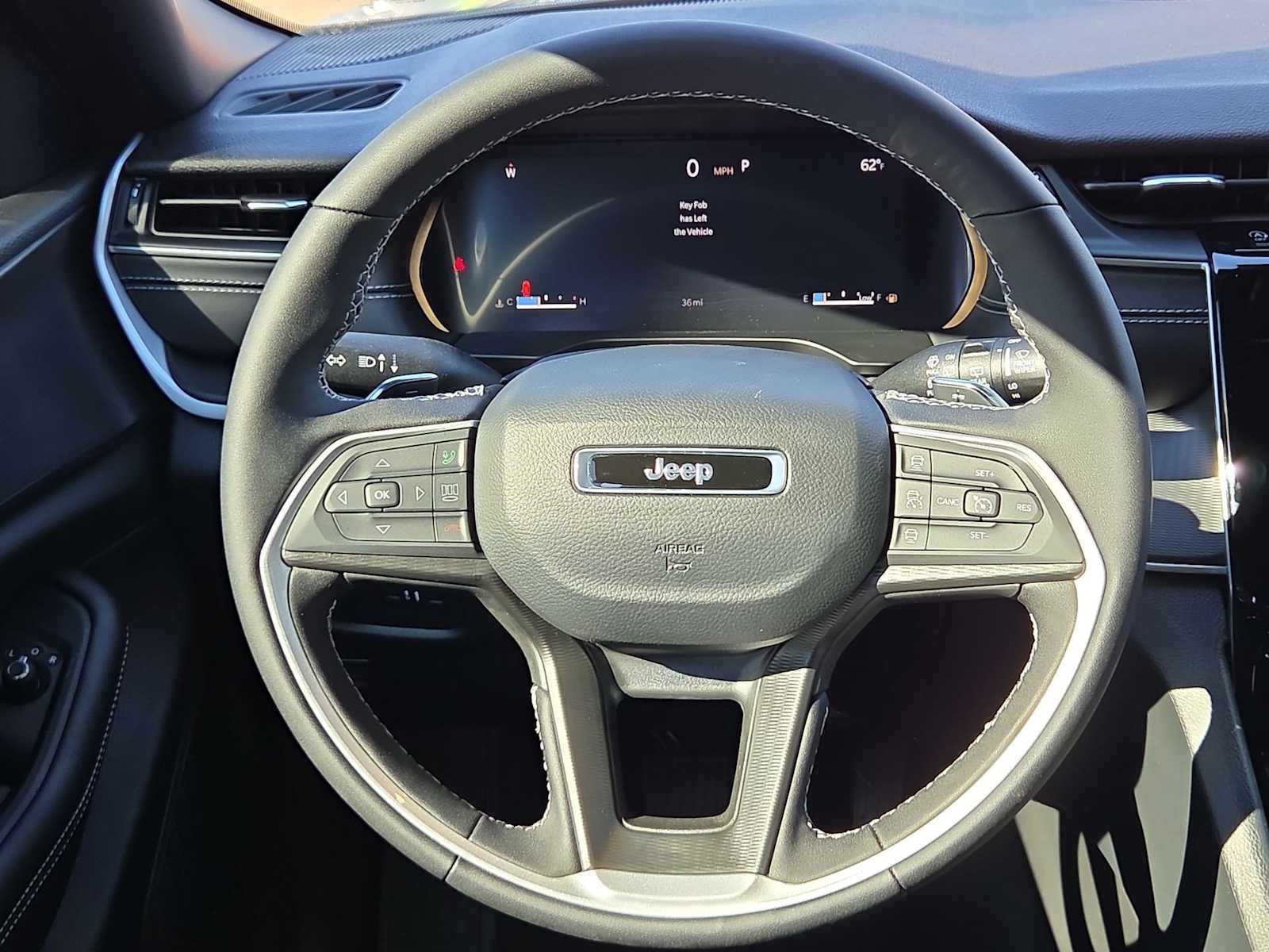 Thumbnail: 2025 Jeep Grand Cherokee L - 21