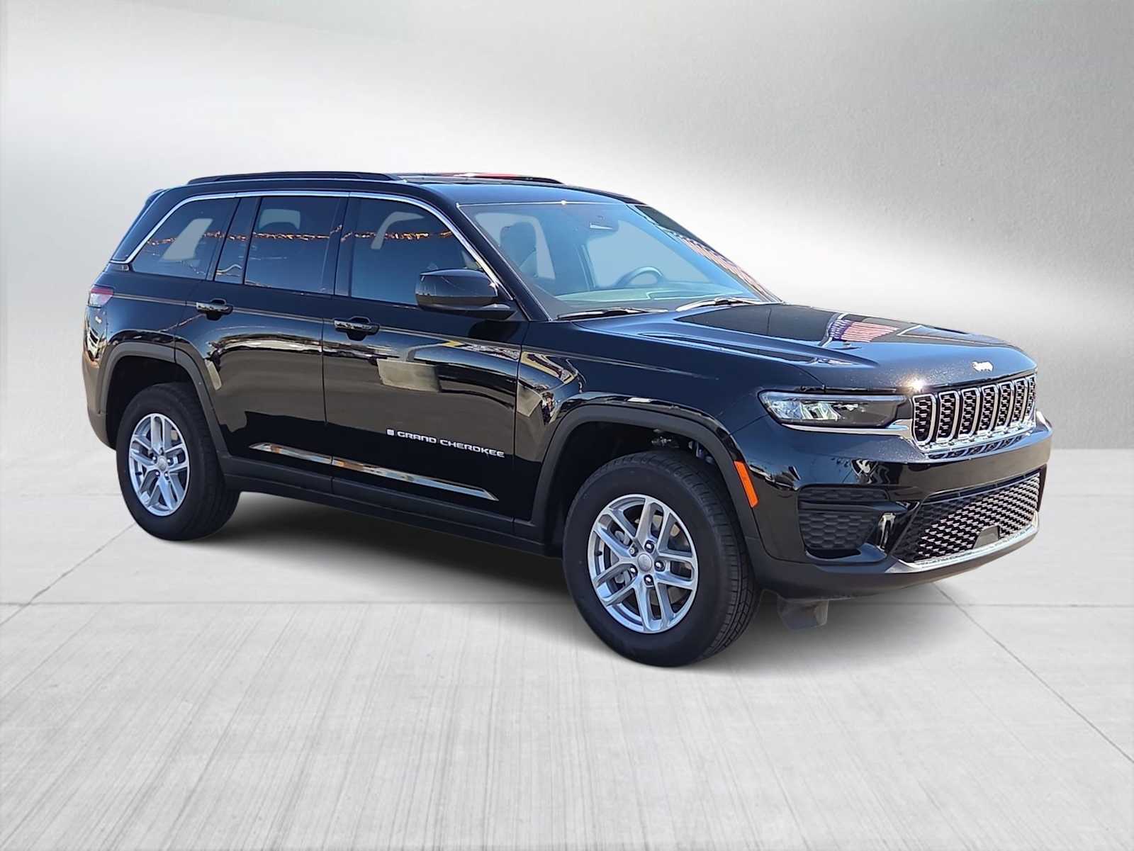 Thumbnail: 2025 Jeep Grand Cherokee - 2