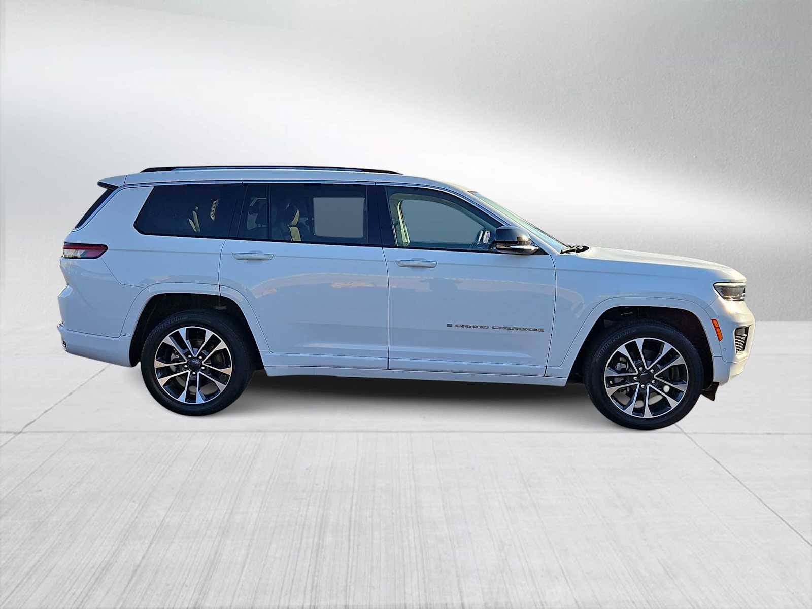 Thumbnail: 2021 Jeep Grand Cherokee L - 9