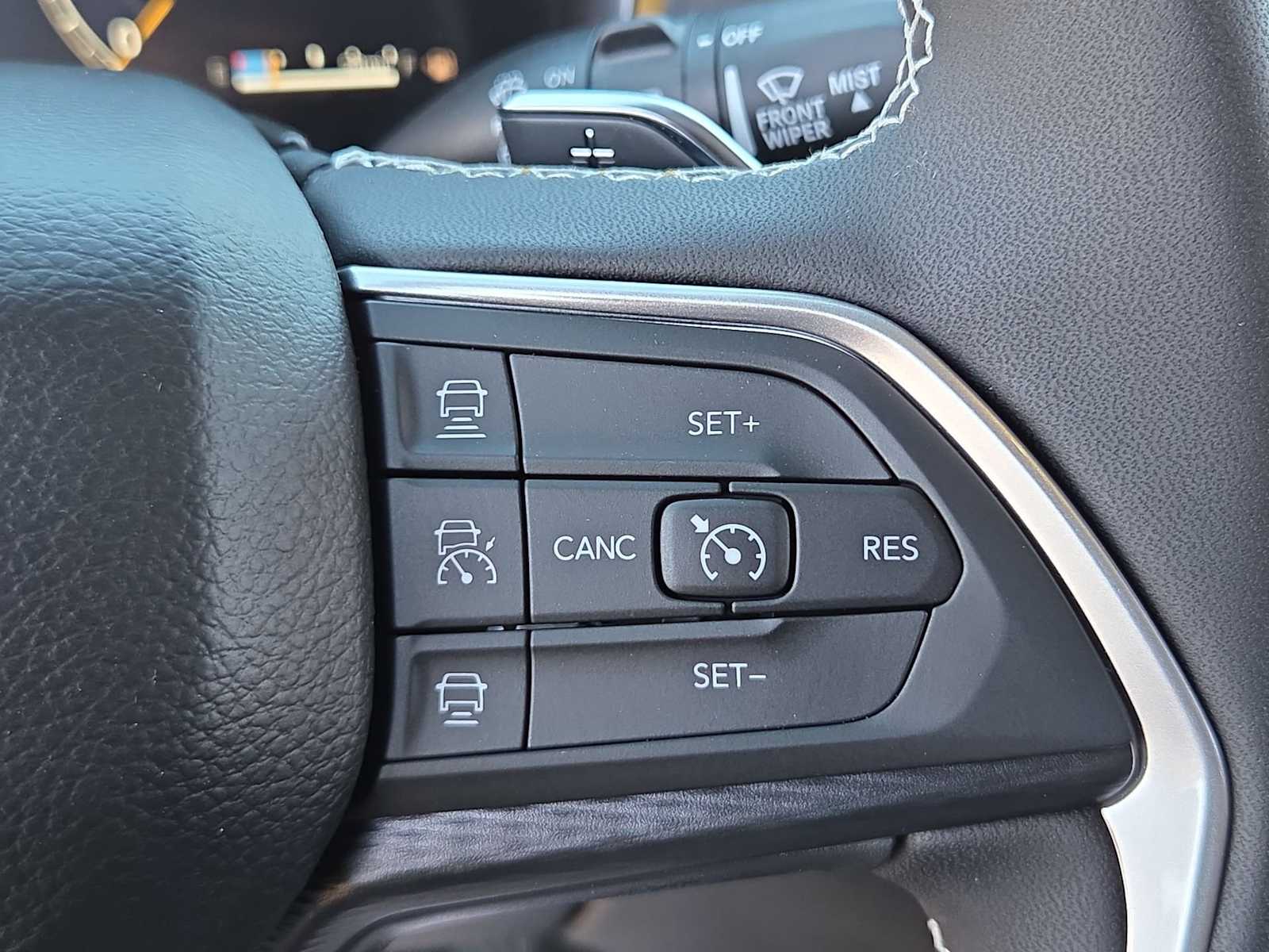 Thumbnail: 2025 Jeep Grand Cherokee - 24