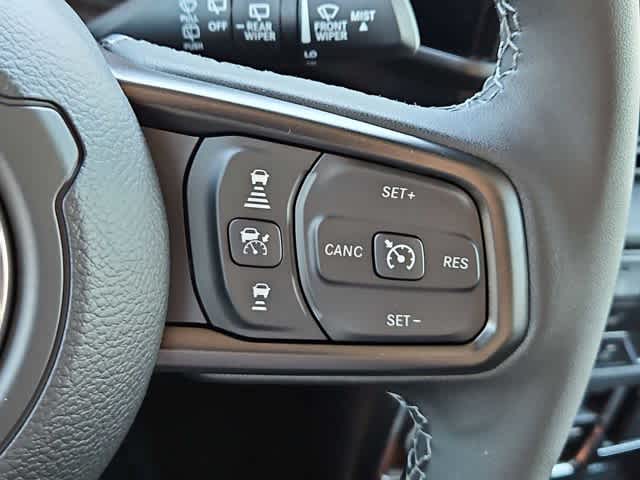 Thumbnail: 2026 Jeep Wrangler - 23