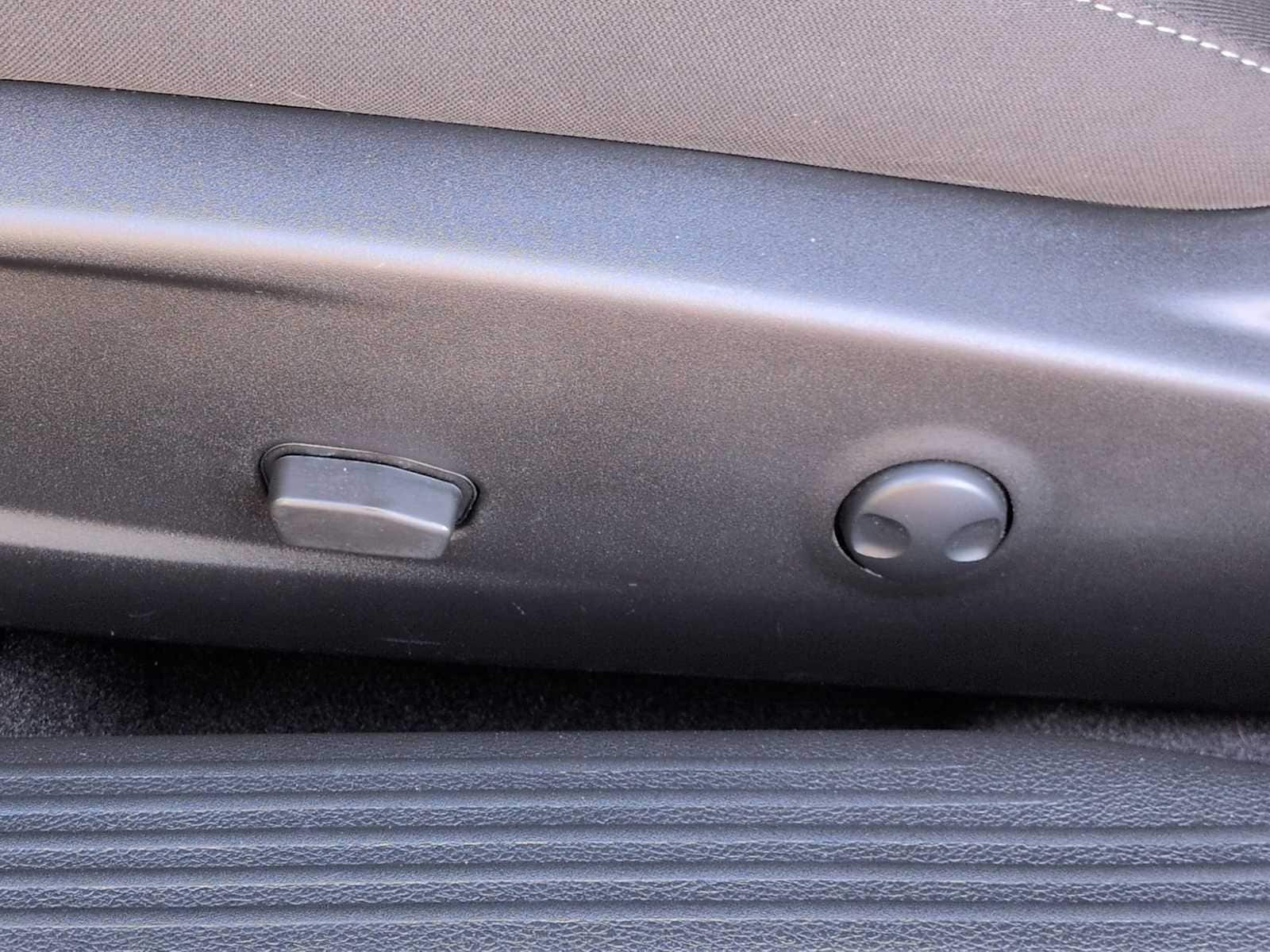 Thumbnail: 2022 Dodge Challenger - 18