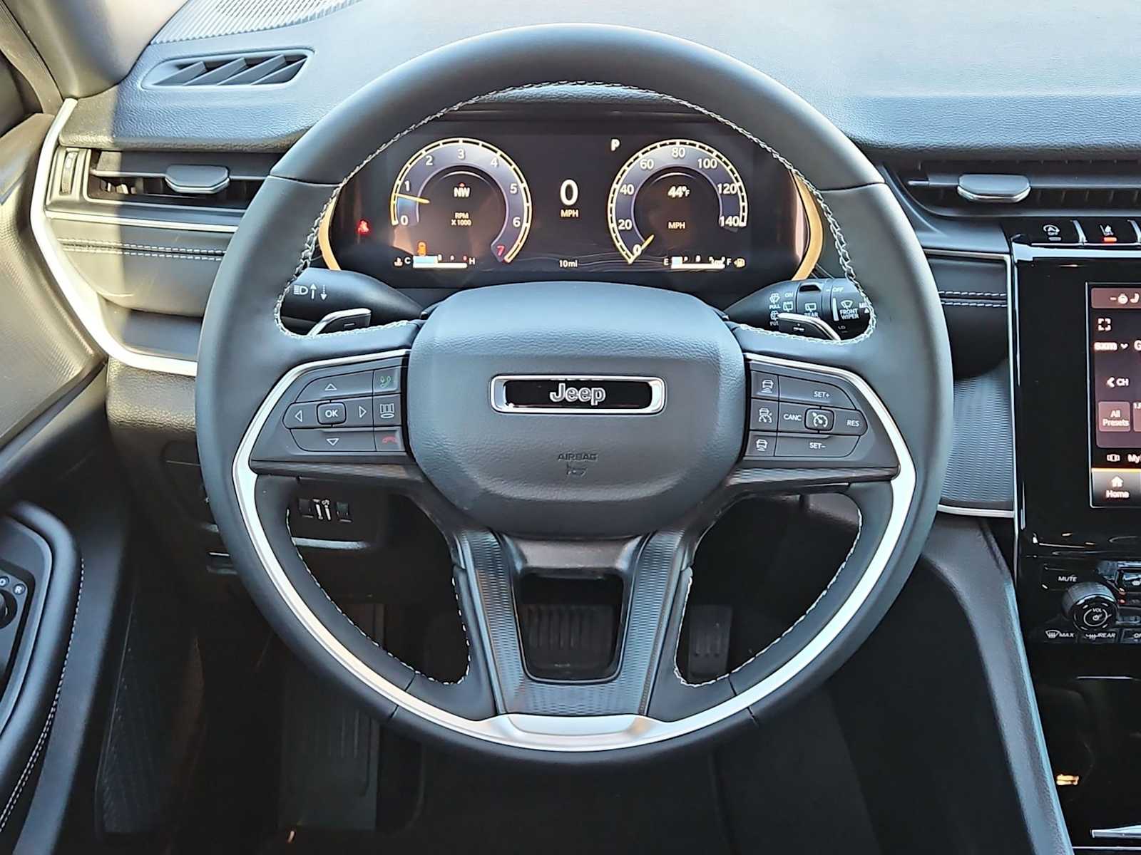 Thumbnail: 2026 Jeep Grand Cherokee - 23