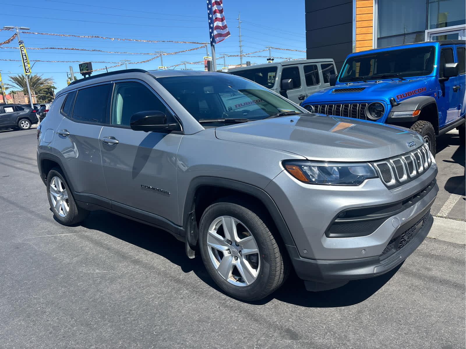 Thumbnail: 2022 Jeep Compass - 3