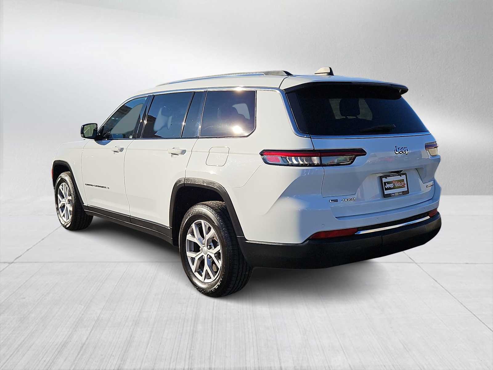 Thumbnail: 2021 Jeep Grand Cherokee L - 6
