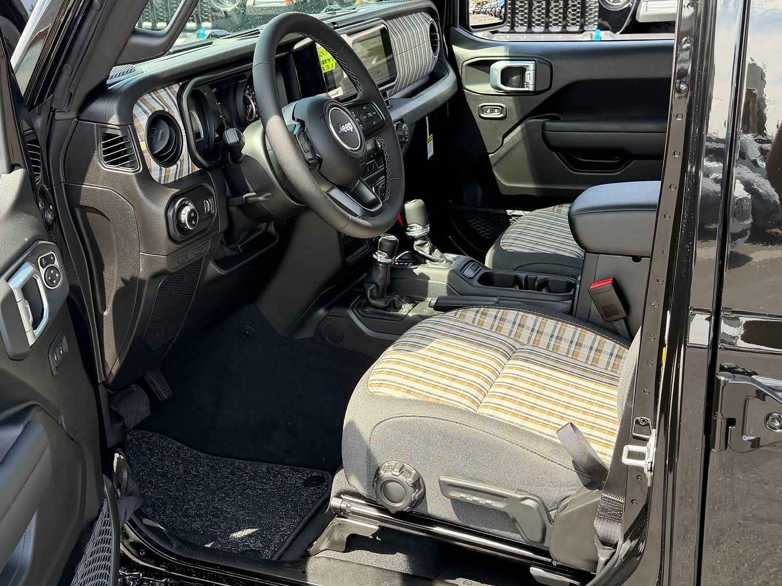 Thumbnail: 2026 Jeep Gladiator - 9