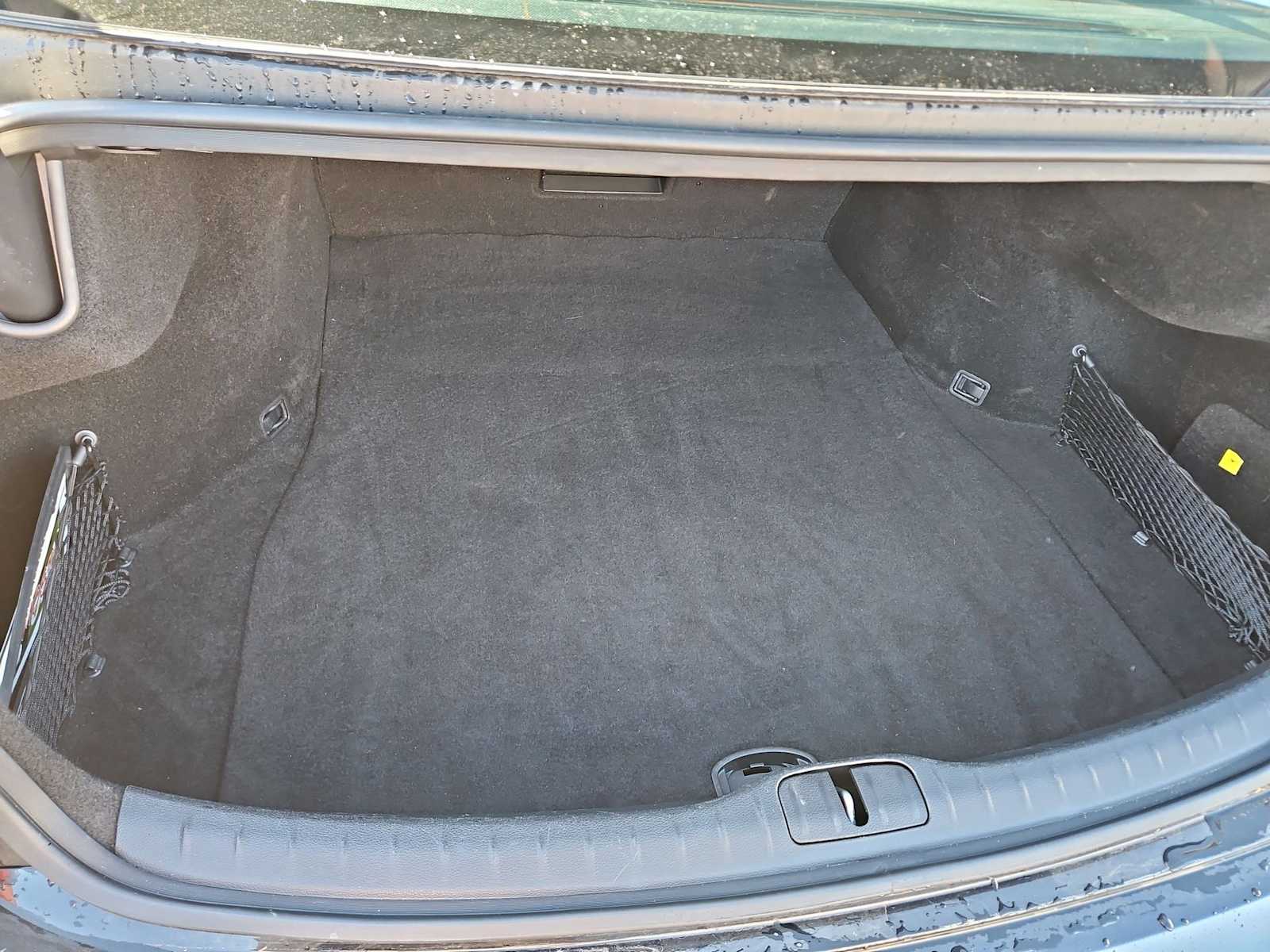 Thumbnail: 2023 Genesis G80 - 32